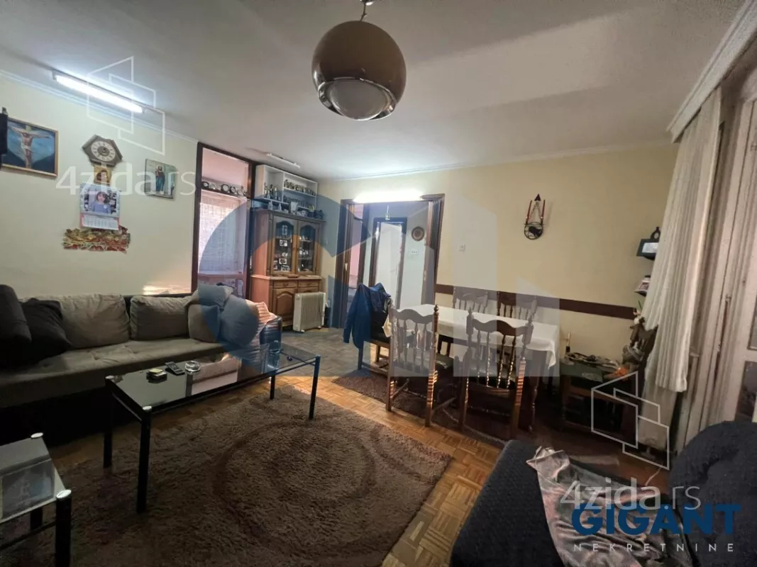 Troiposoban stan | 4zida