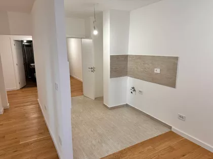 Vukov Spomenik | 4zida.rs