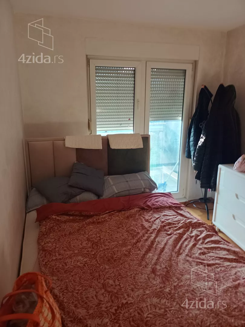 Šestosoban stan | 4zida