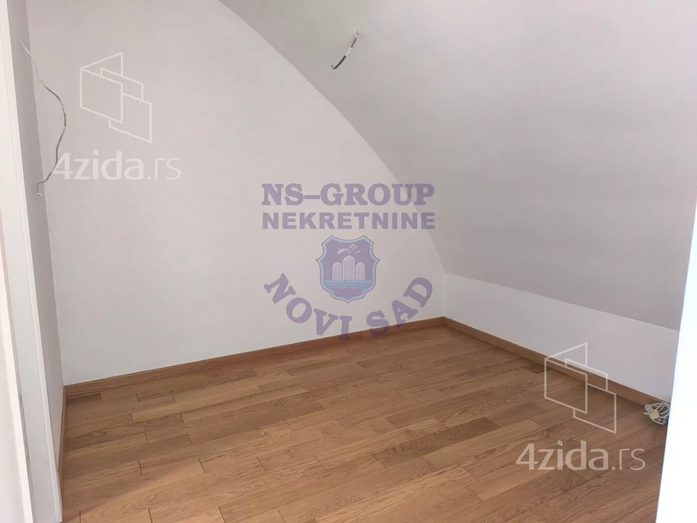 Petosoban stan | 4zida