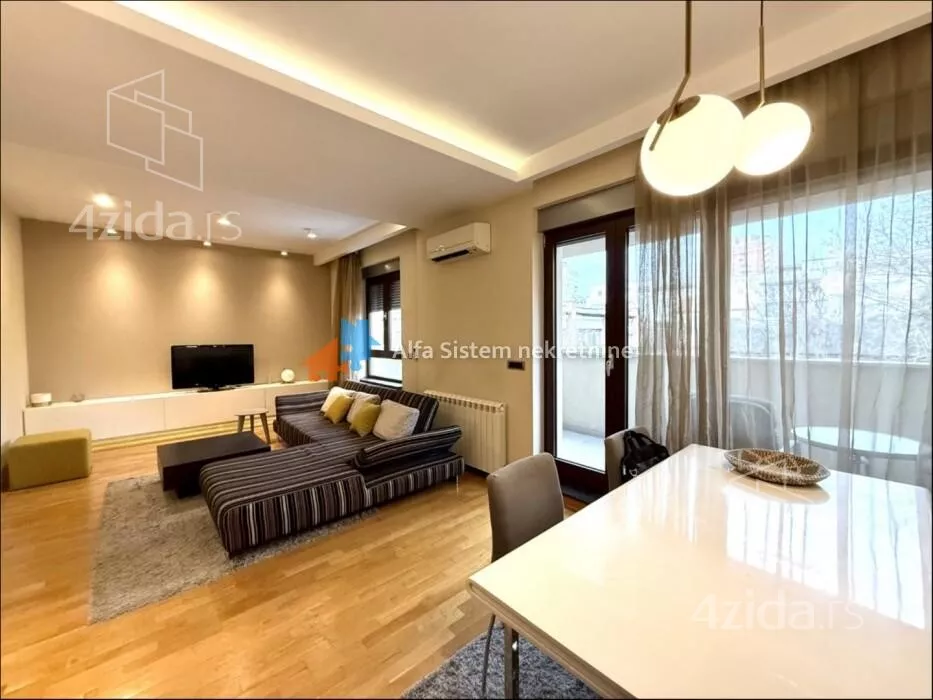 Petosoban stan | 4zida