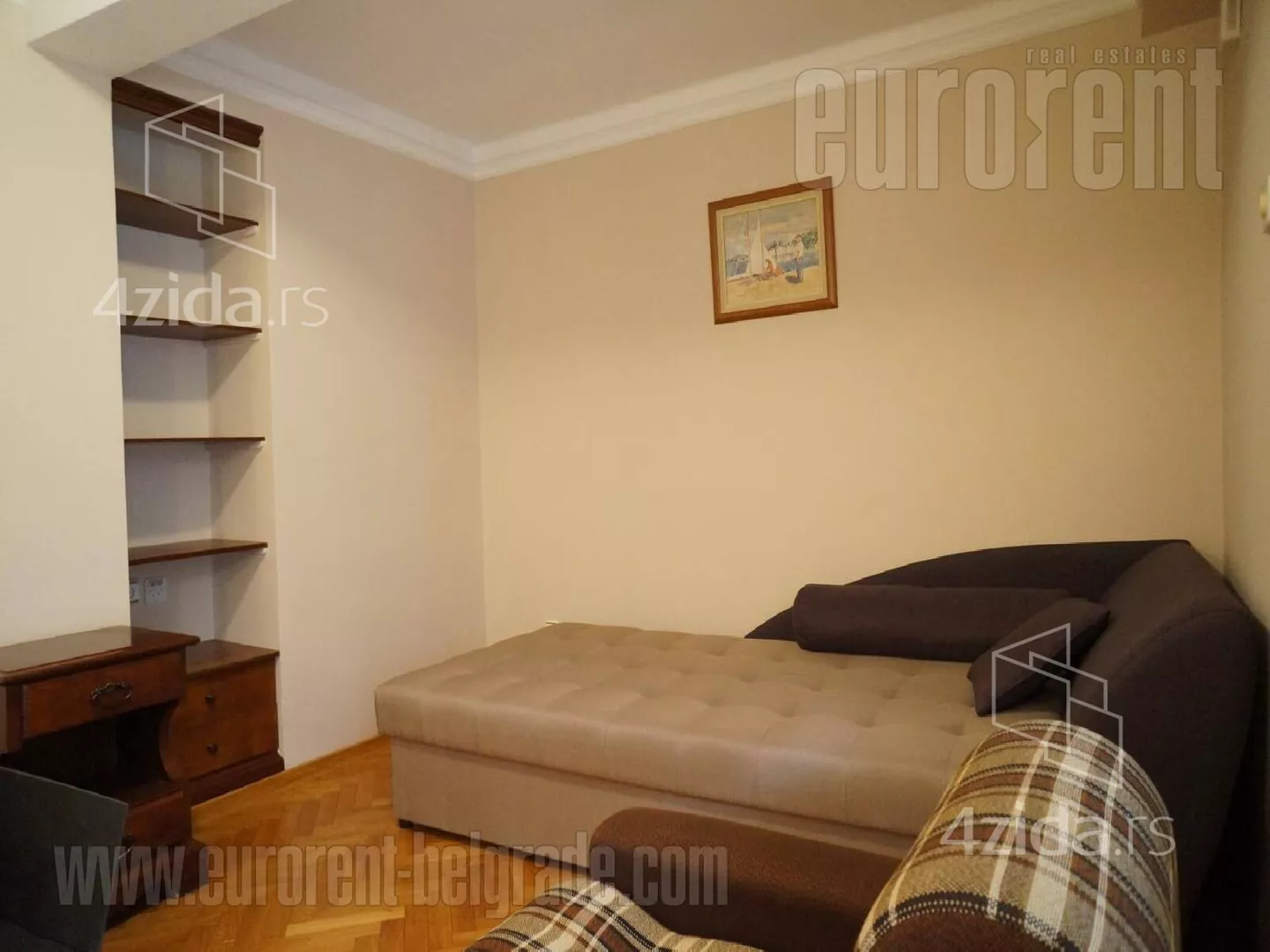 Četvoroiposoban stan | 4zida