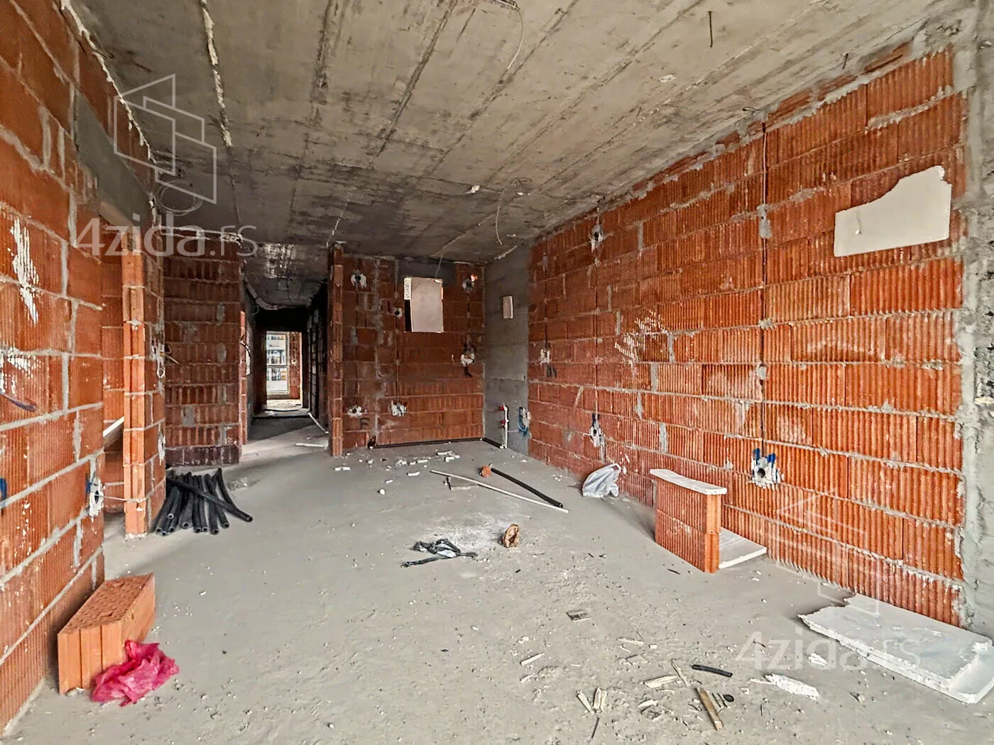 Četvorosoban stan | 4zida