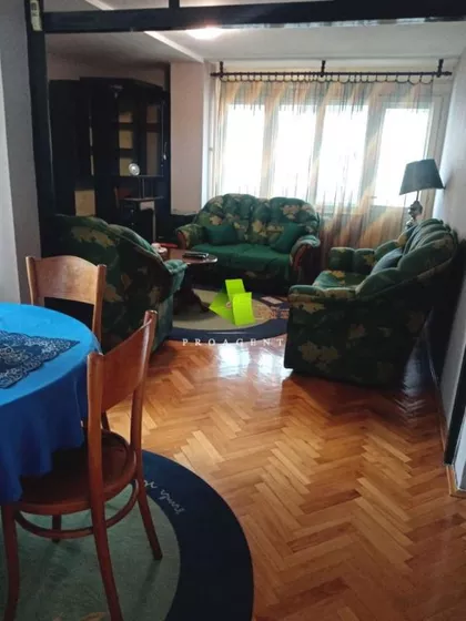 Dom Zdravlja | 4zida.rs