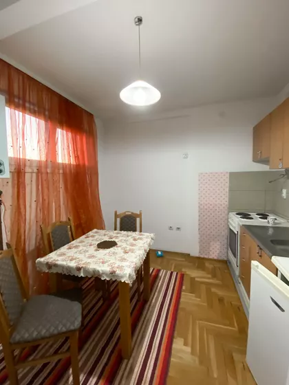 Braće Poljakovića 23 | 4zida.rs