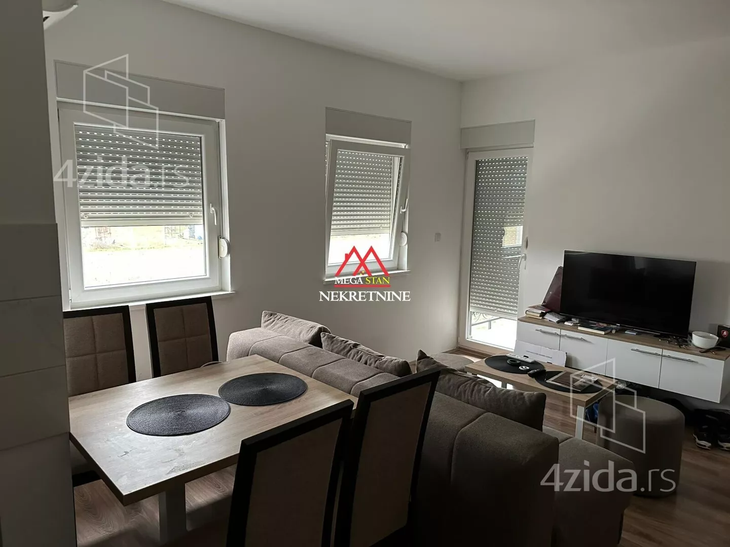 Jednoiposoban stan | 4zida