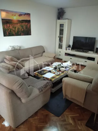 Obrenovićeva | 4zida.rs