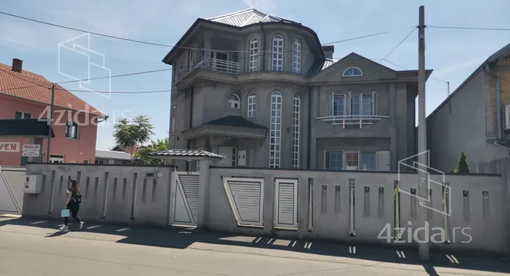 4-etažna kuća | 4zida