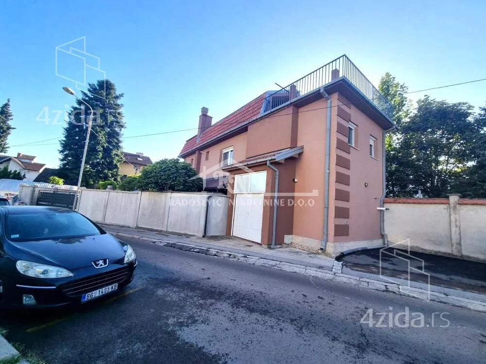 3-etažna kuća | 4zida