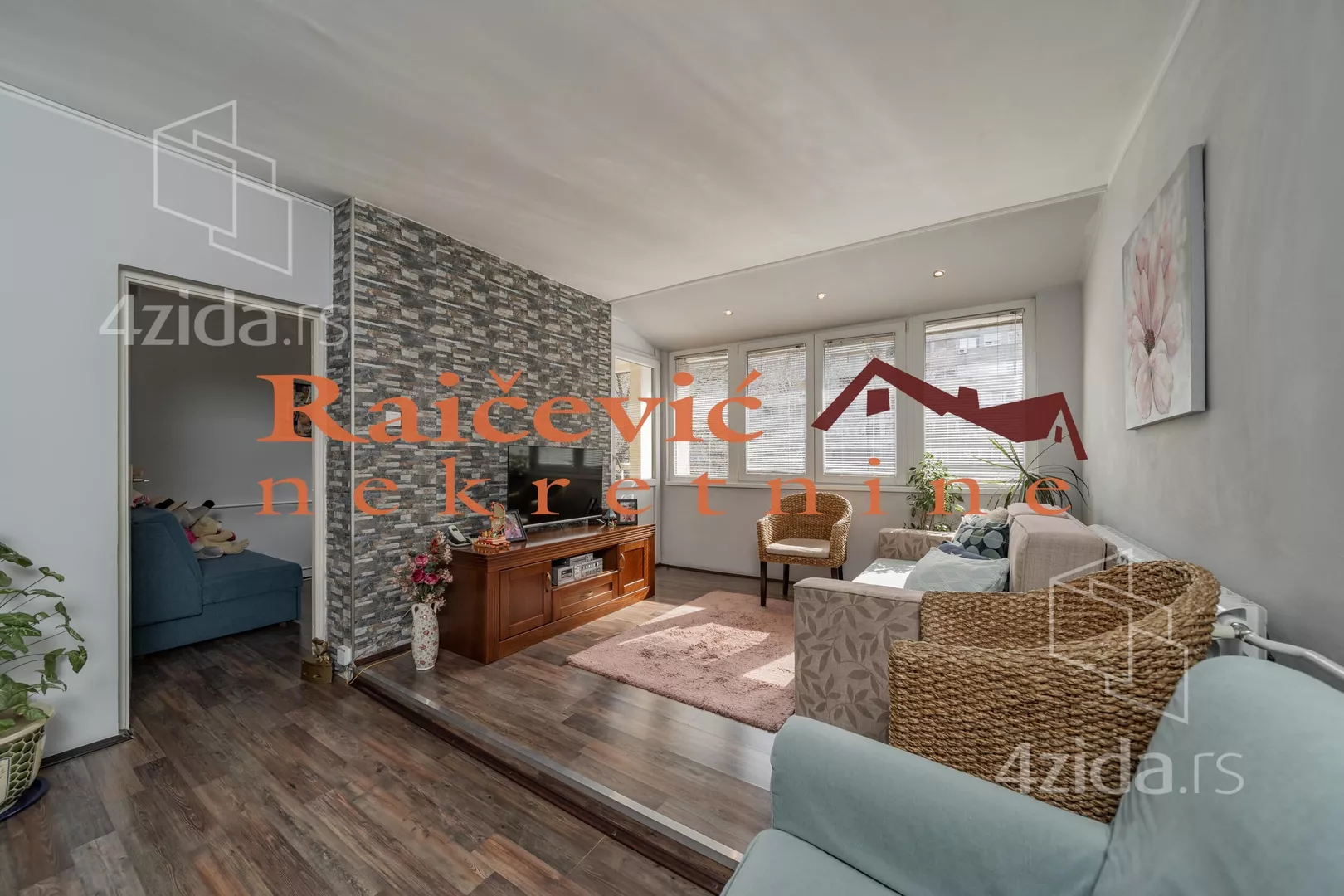 Dvoiposoban stan | 4zida