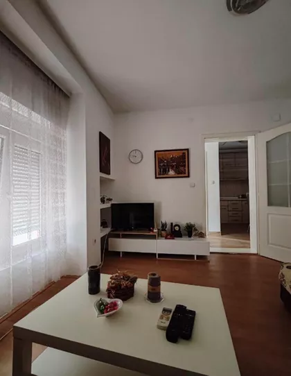 Veselina Nikolića 6 | 4zida.rs