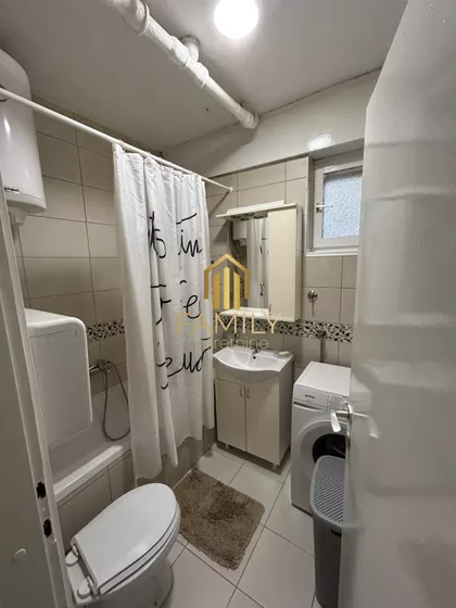 Bulevar Cara Lazara | 4zida.rs