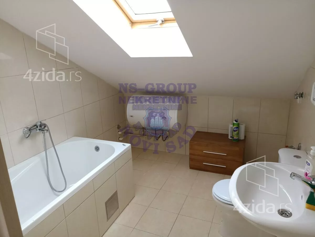 Petosoban stan | 4zida