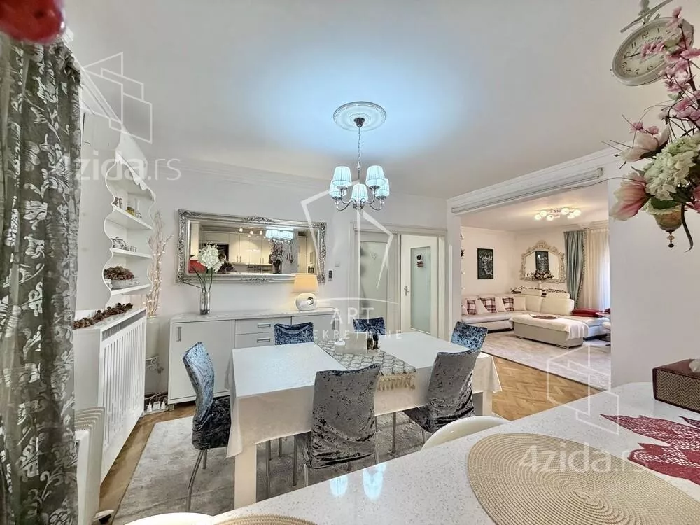 Petosoban stan | 4zida