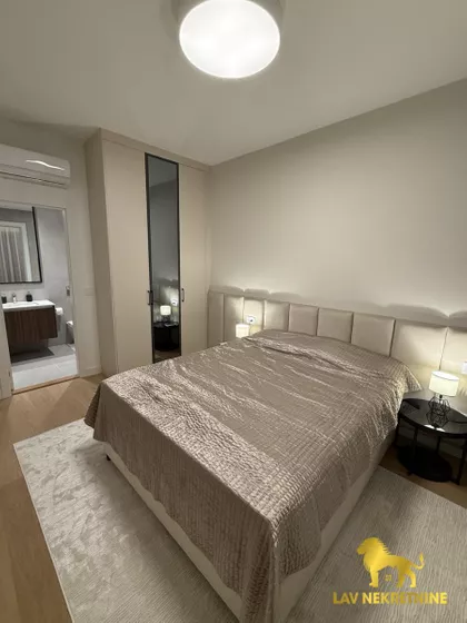 LUKE ĆELOVIĆA TREBINJCA | 4zida.rs