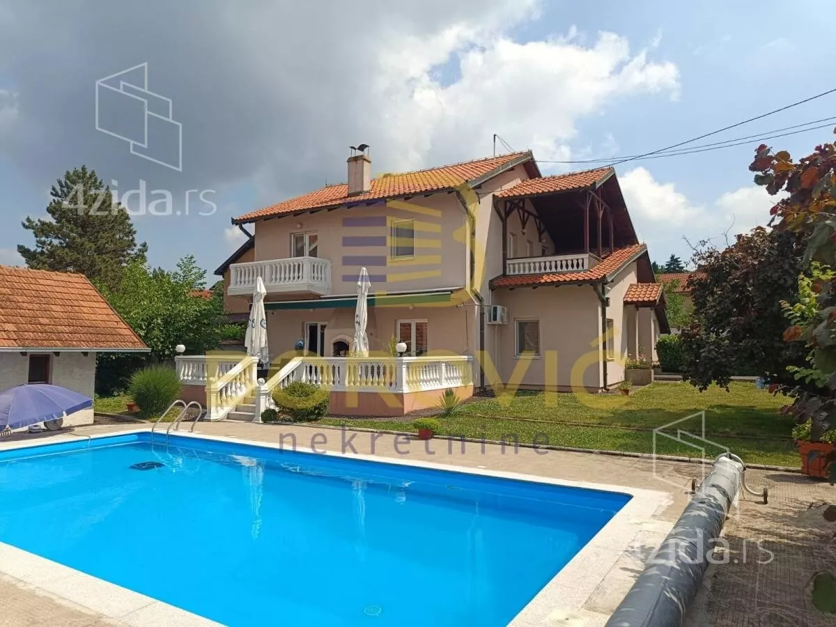 Kuća | 4zida
