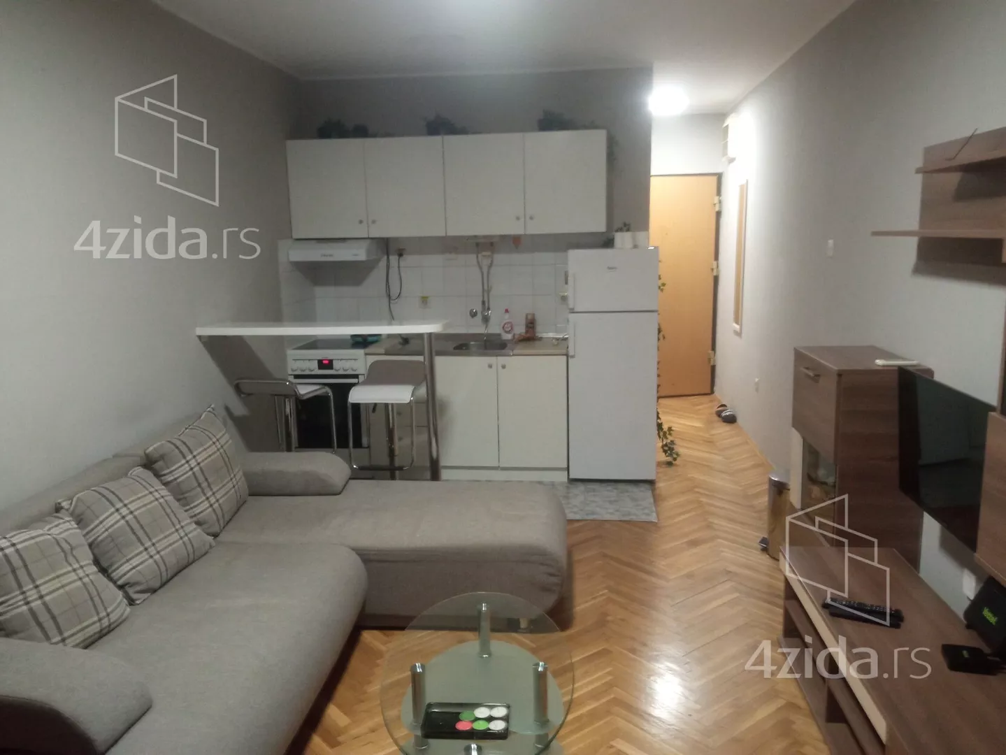 Garsonjera | 4zida