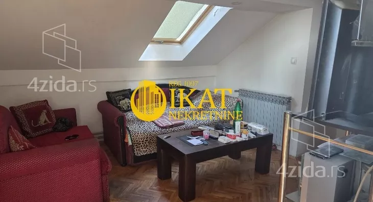 Šestosoban stan | 4zida