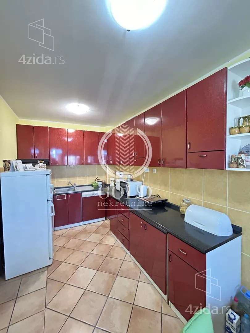 Četvorosoban stan | 4zida