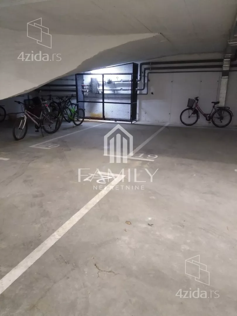 Garaža | 4zida