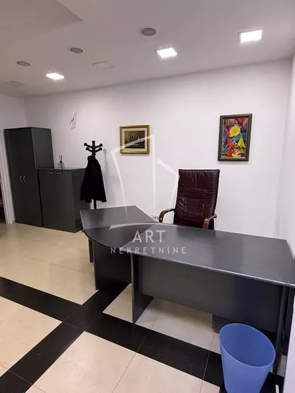 Džordža Vašingtona | 4zida.rs