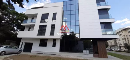Karađorđeva | 4zida.rs