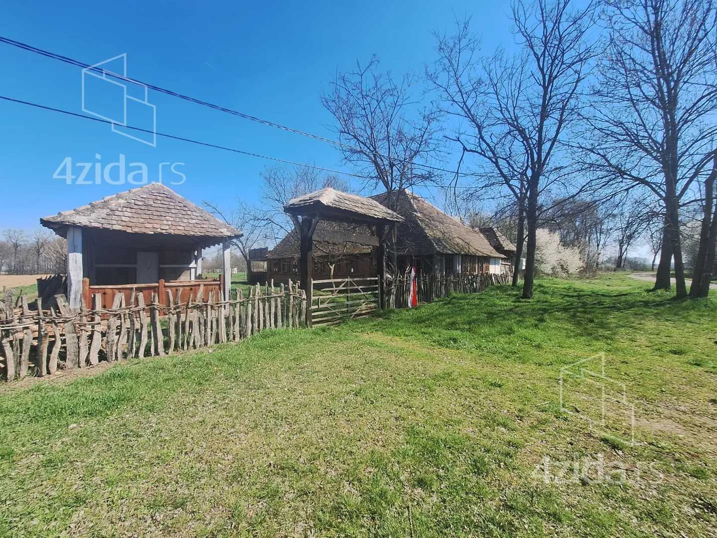 Turistički objekat | 4zida