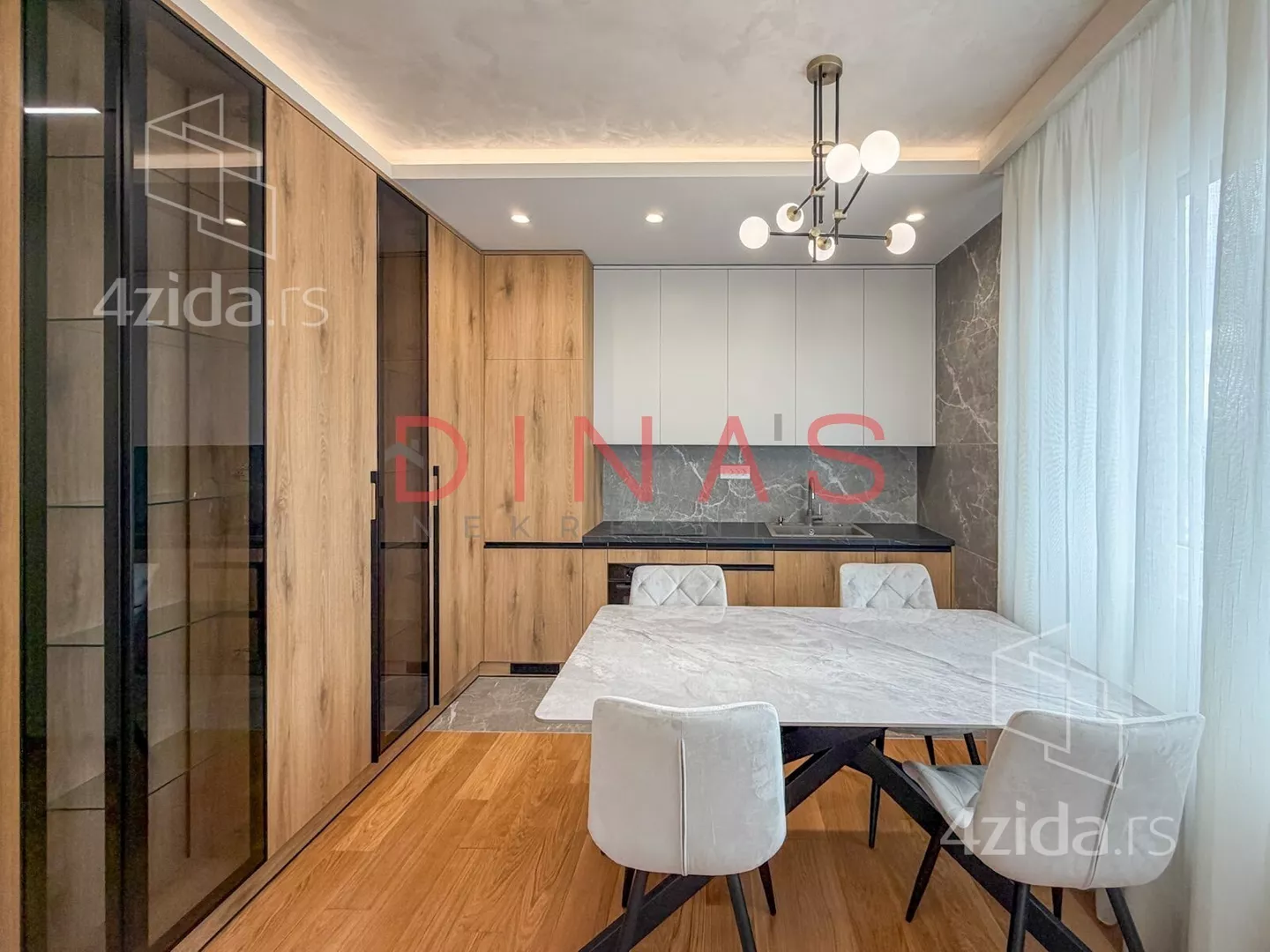 Dvoiposoban stan | 4zida