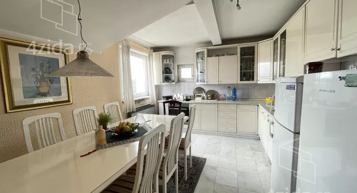 4-etažna kuća | 4zida