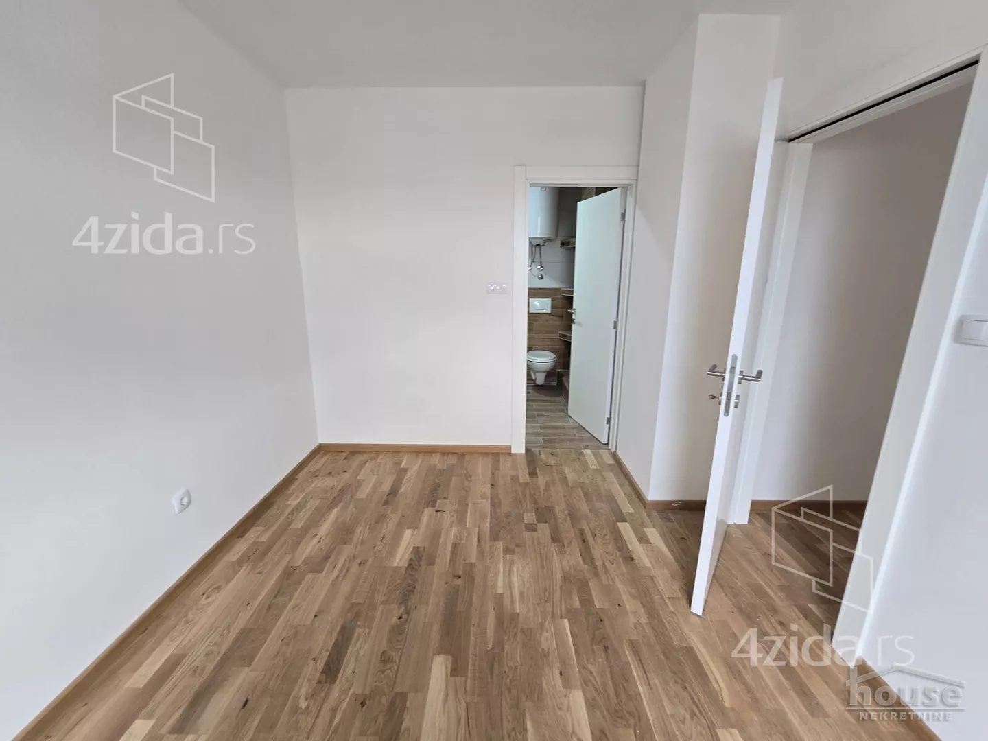 Šestosoban stan | 4zida