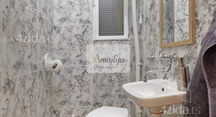 Petosoban stan | 4zida