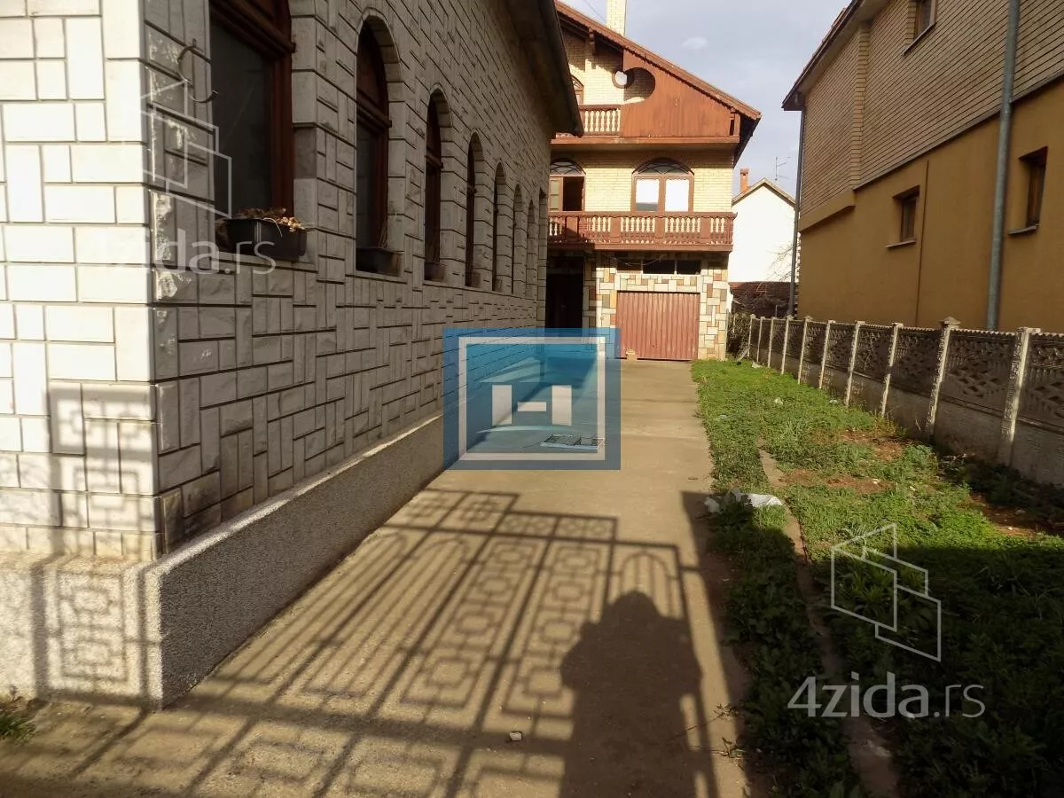 Kuća | 4zida