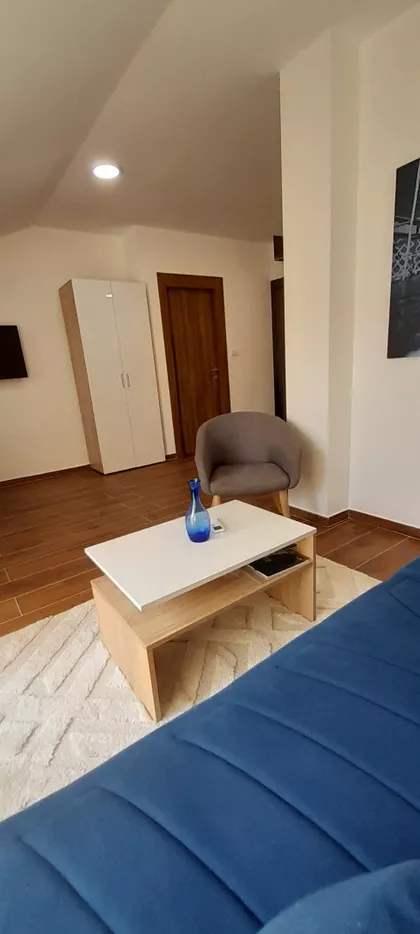 Dušana Jerkovića 18a | 4zida.rs
