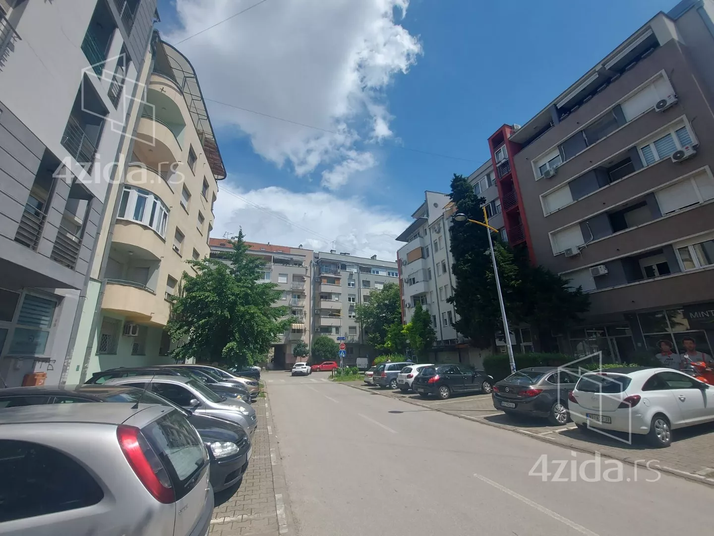 Jednoiposoban stan | 4zida