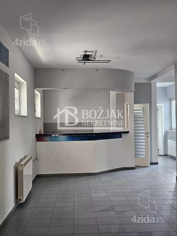 Poslovni prostor | 4zida