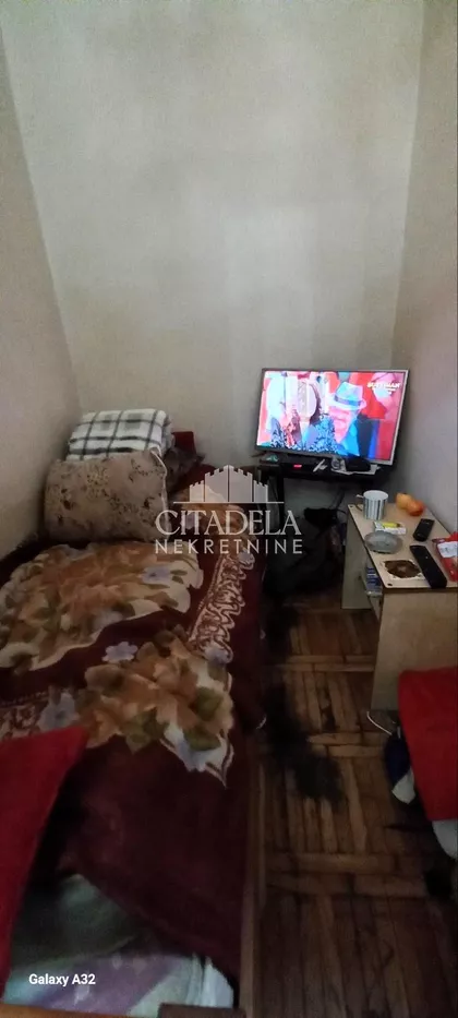 Kneževačka | 4zida.rs