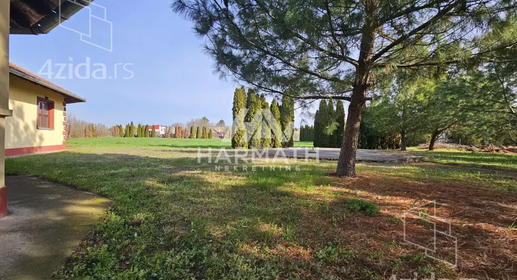 Poslovna zgrada | 4zida