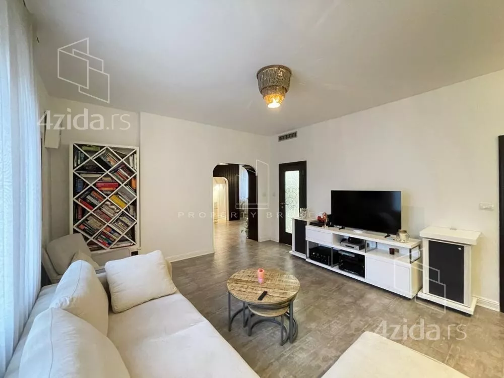 3-etažna kuća | 4zida