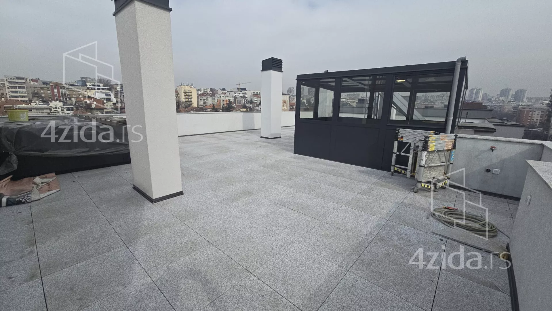 Poslovni prostor | 4zida