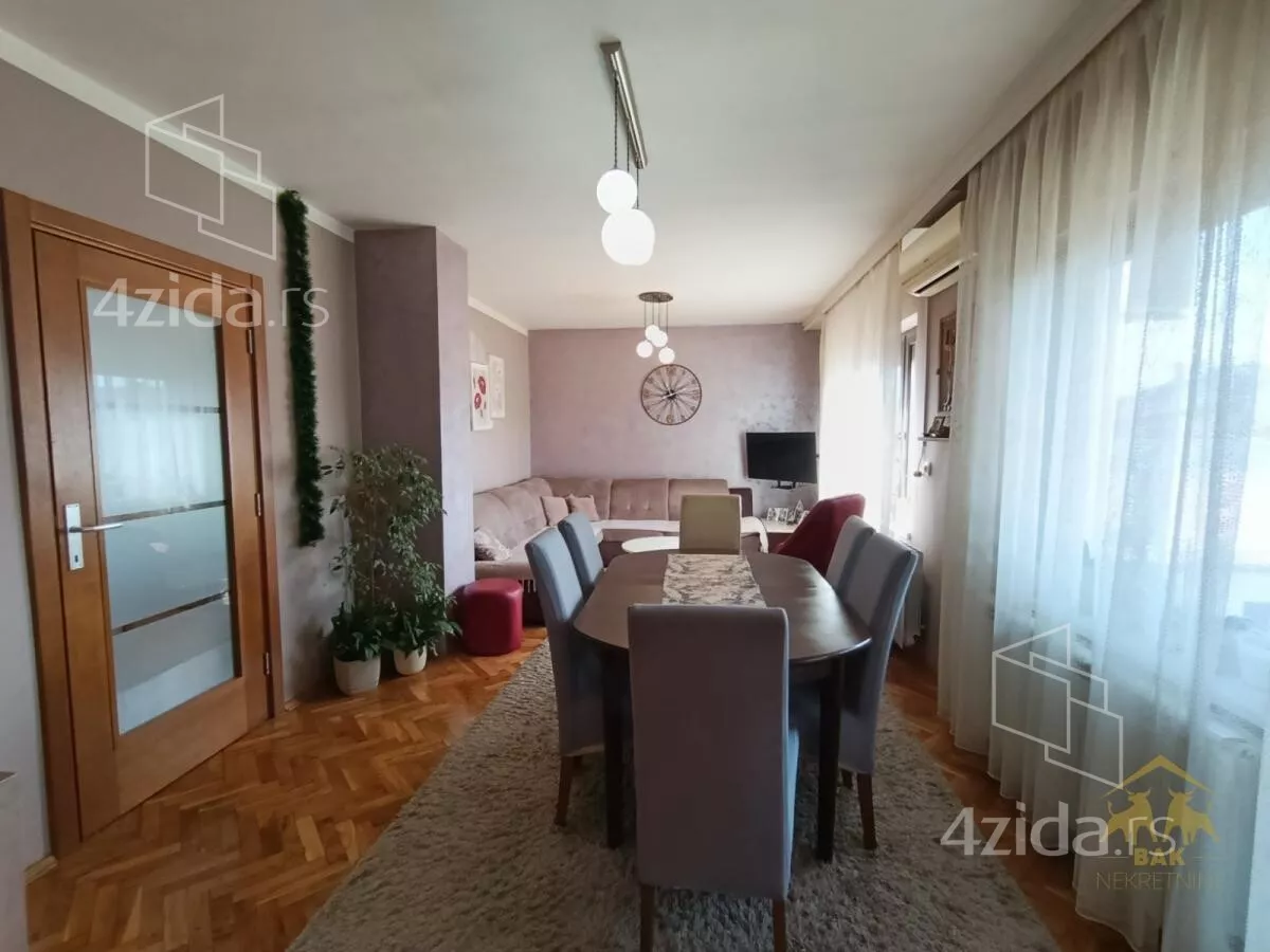 Četvorosoban stan | 4zida