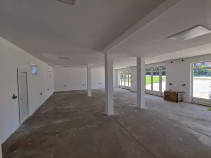 19. Oktobra 181 | 4zida.rs