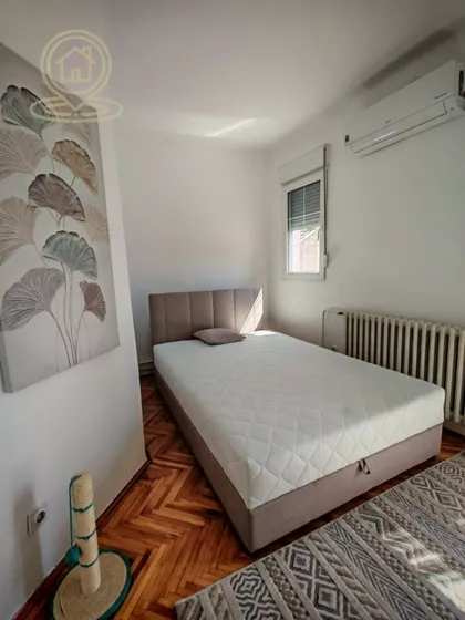Skupština | 4zida.rs