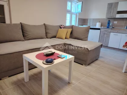 Mali Požarevac | 4zida.rs