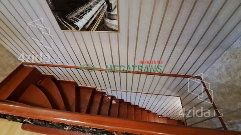 Šestosoban stan | 4zida