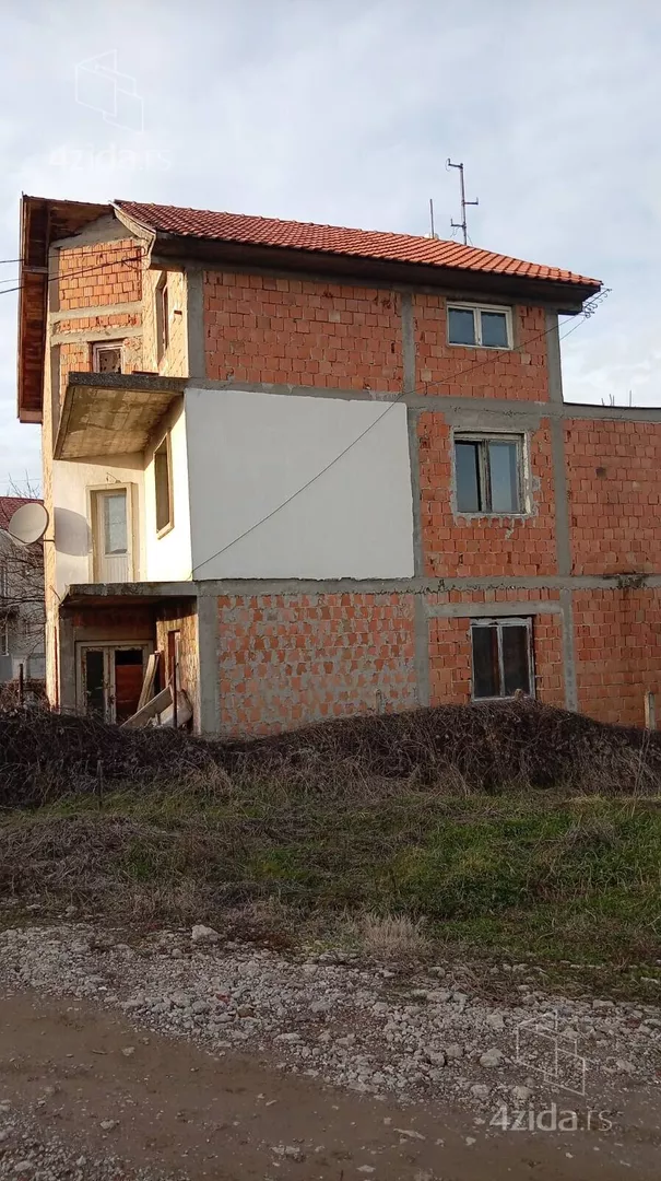 3-etažna kuća | 4zida