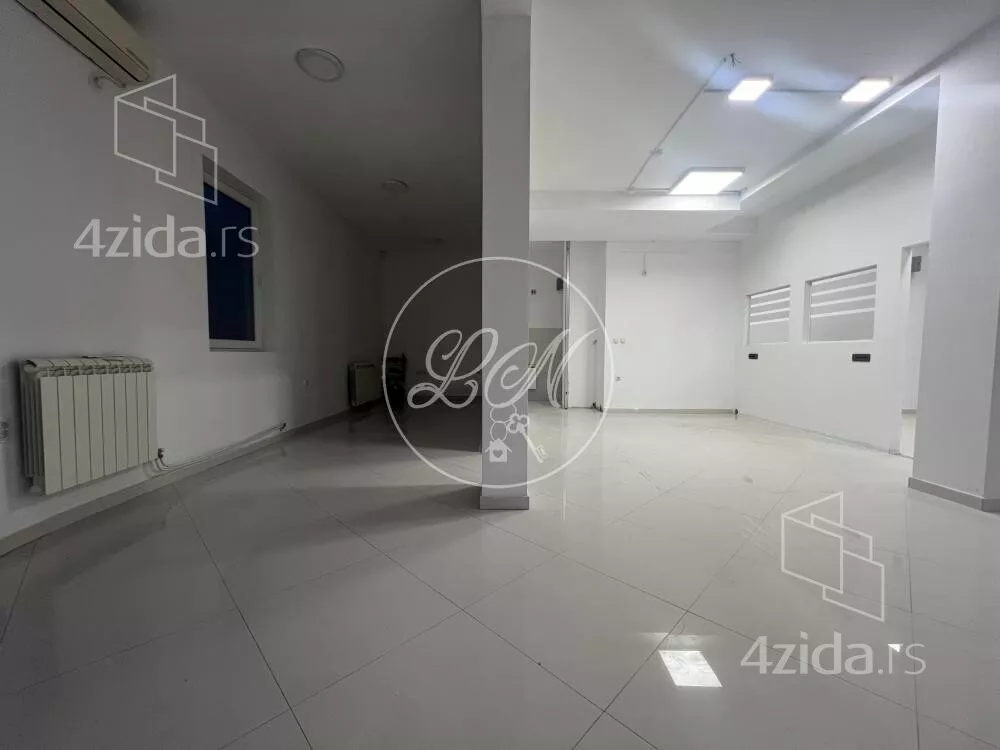 Lokal | 4zida