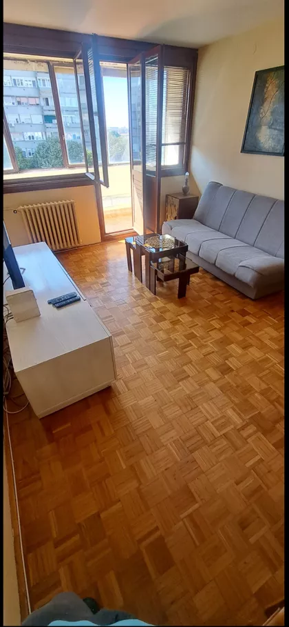 Mića Radakovića | 4zida.rs