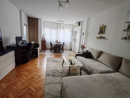 Deset Avijatičara 13 | 4zida.rs