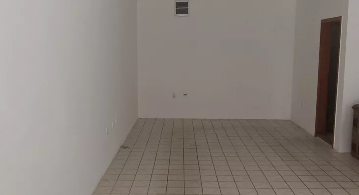 Lokal | 4zida