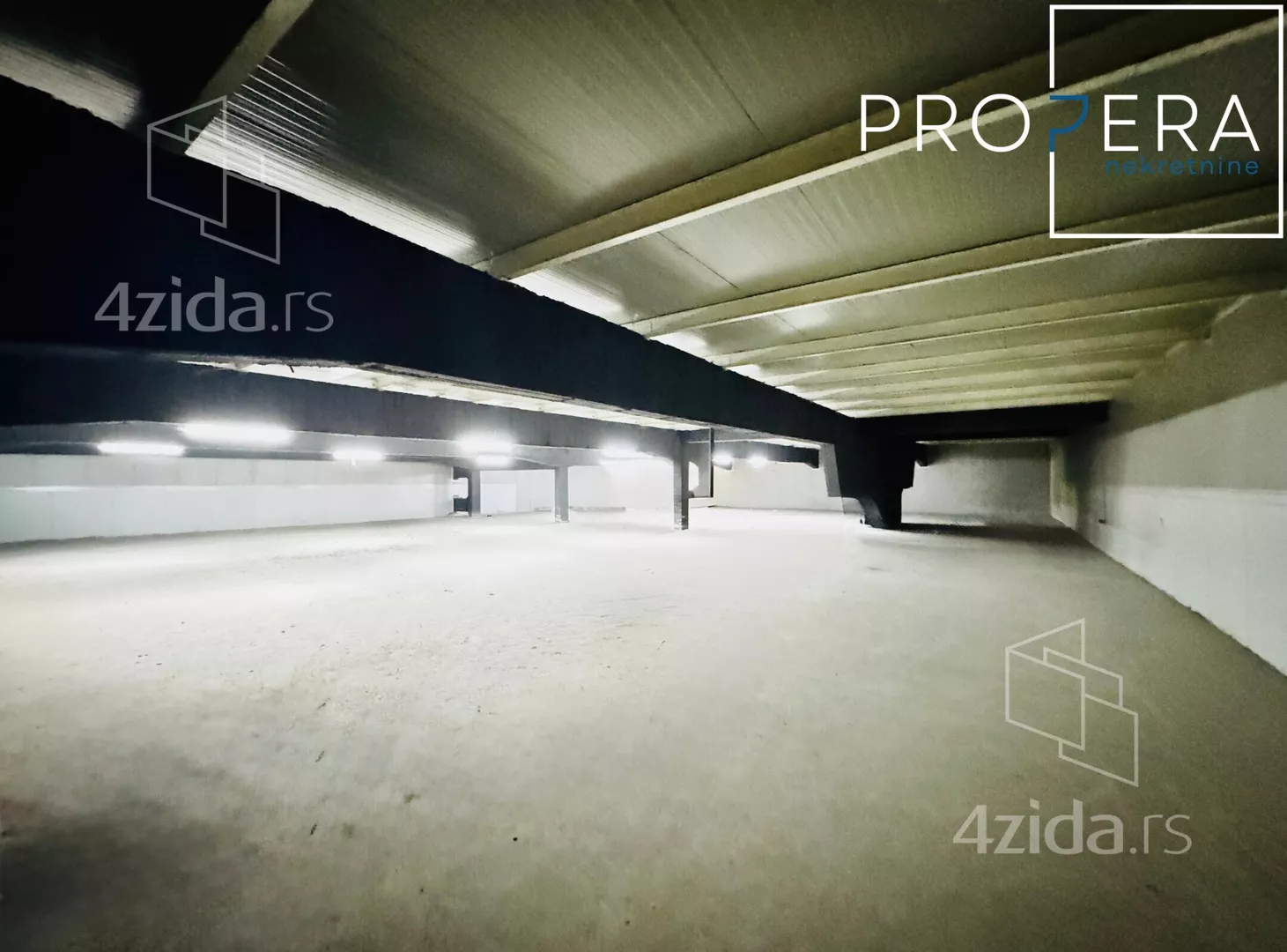 Poslovni prostor | 4zida
